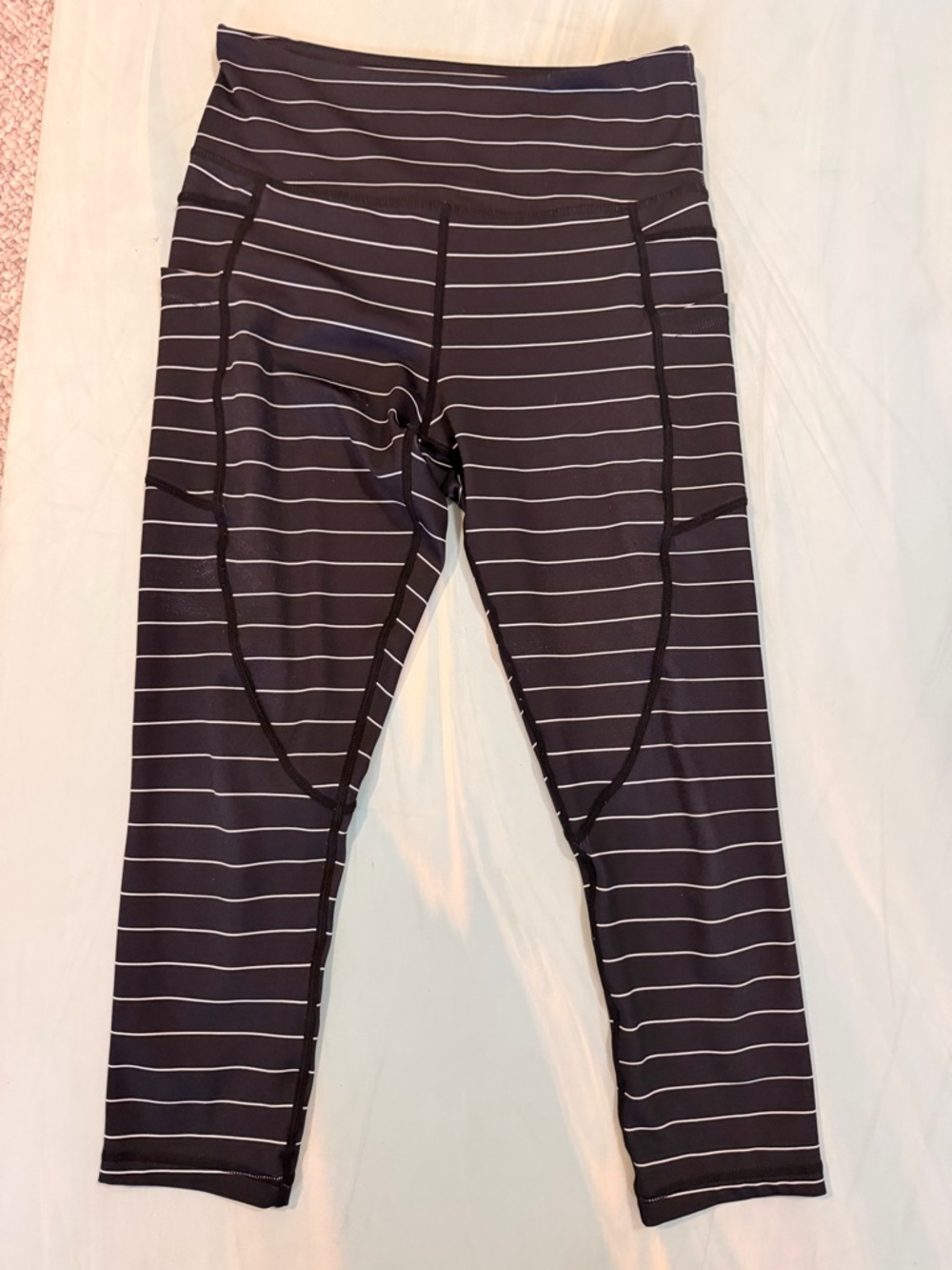 Lot of 2 Zyia Camo and Black Striped Active Leggings - excellent shape! - Picture 9 of 14